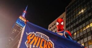 Spider Man Cheered for The Knicks.